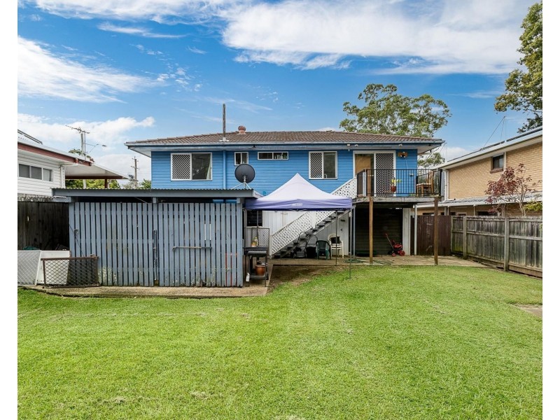 255 MacDonnell Road, Clontarf QLD 4019