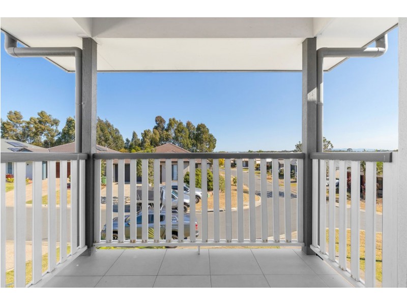 8 Melville Parade, North Lakes QLD 4509