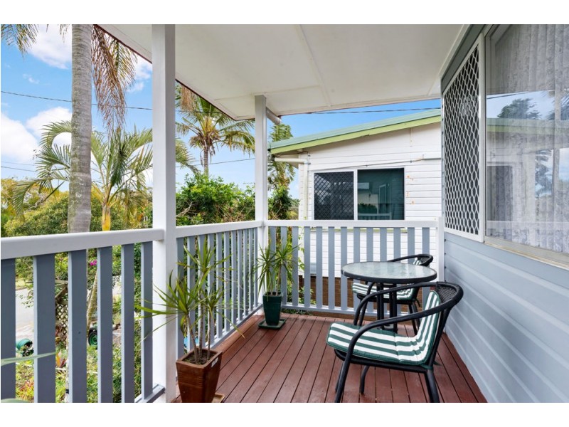 6 Lucas Street, Scarborough QLD 4020