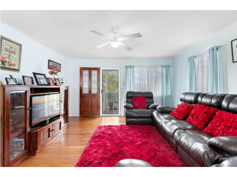 6 Lucas Street, Scarborough QLD 4020