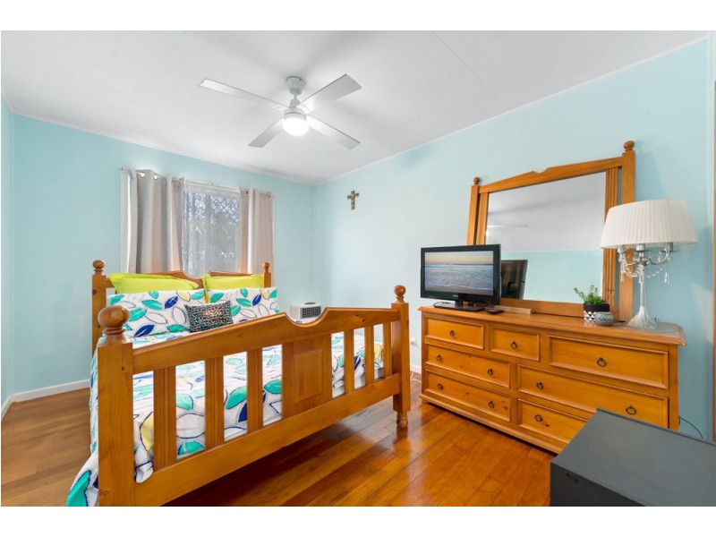 6 Lucas Street, Scarborough QLD 4020