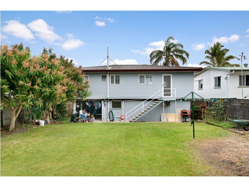 6 Lucas Street, Scarborough QLD 4020