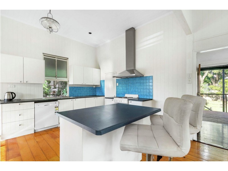 25 Forrest Street, Nudgee QLD 4014