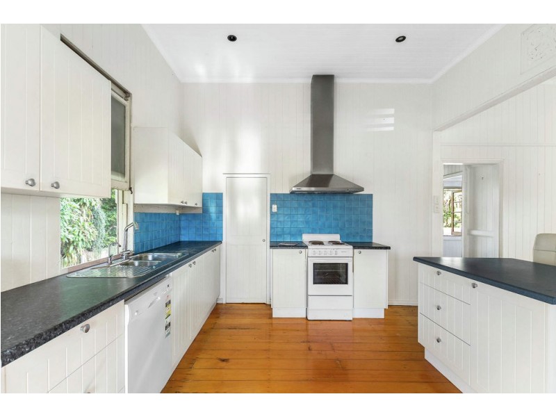 25 Forrest Street, Nudgee QLD 4014