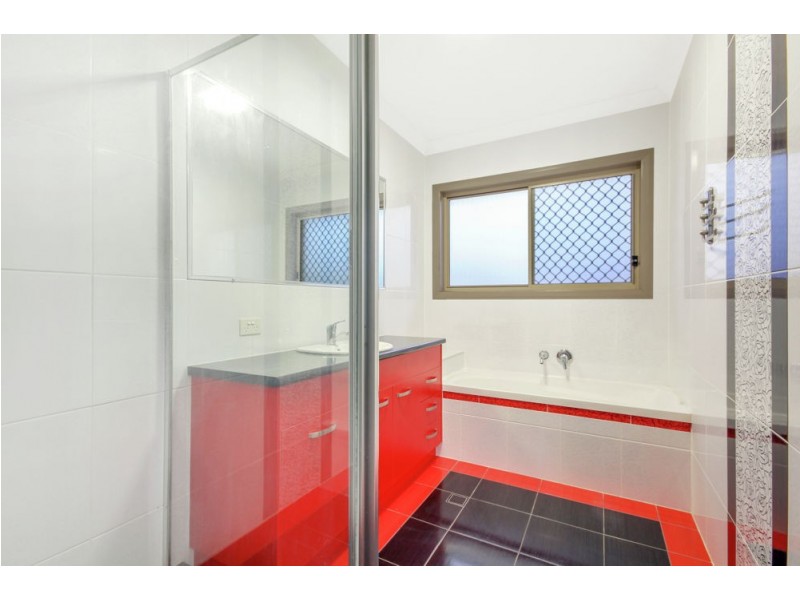 14 Waterway Crescent, Murrumba Downs QLD 4503