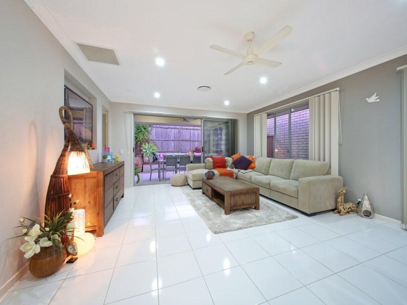 19 Severn Crescent, North Lakes QLD 4509