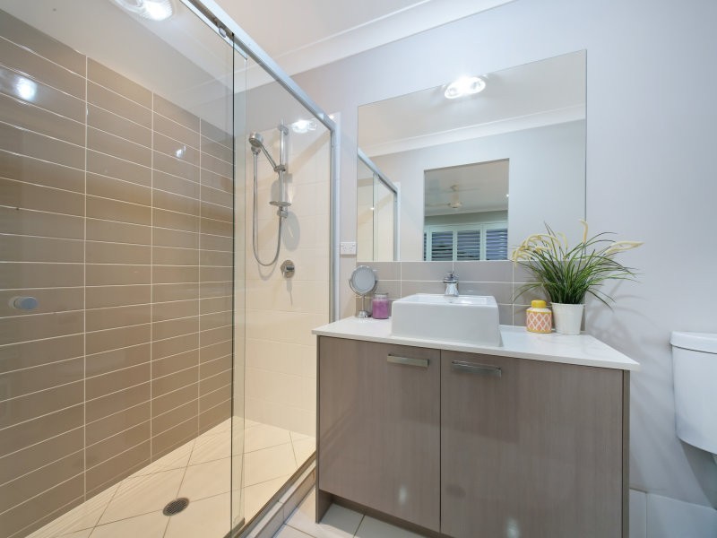 19 Severn Crescent, North Lakes QLD 4509
