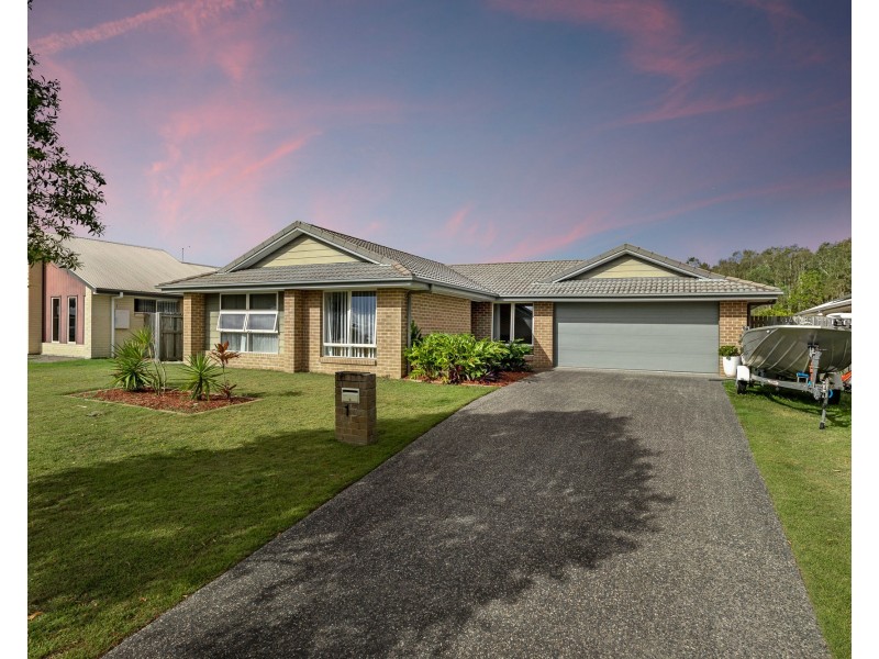 13 Riverstone Street, Ningi QLD 4511