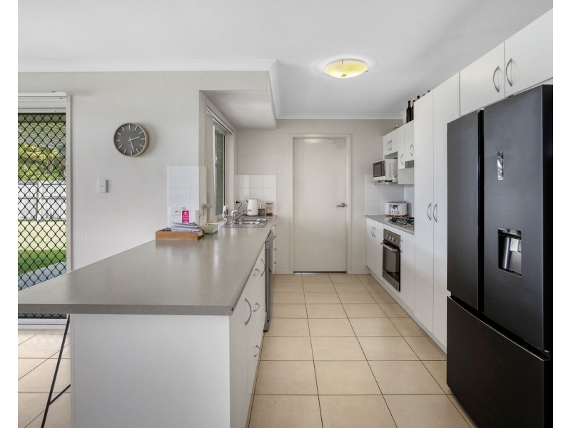 13 Riverstone Street, Ningi QLD 4511