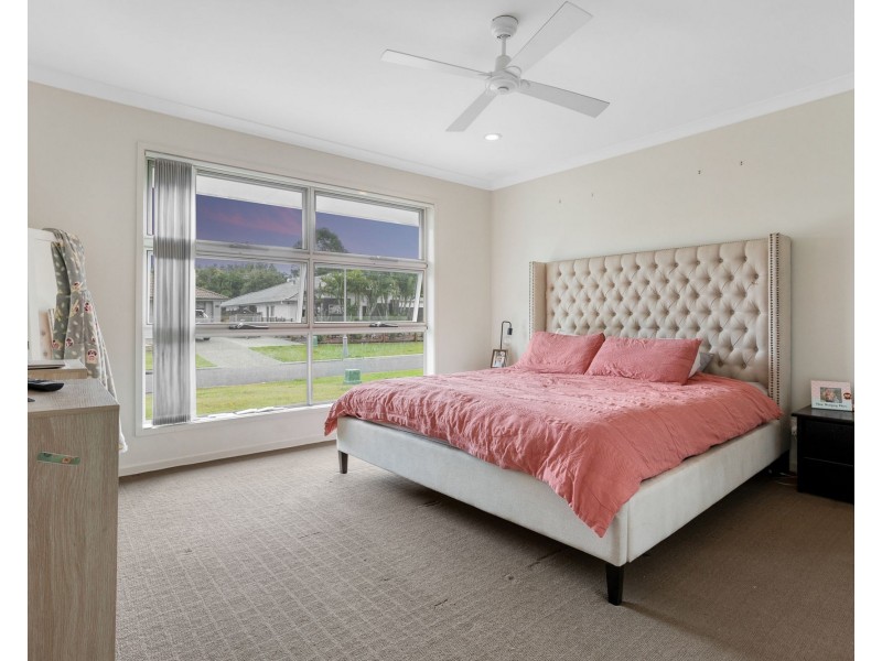 13 Riverstone Street, Ningi QLD 4511