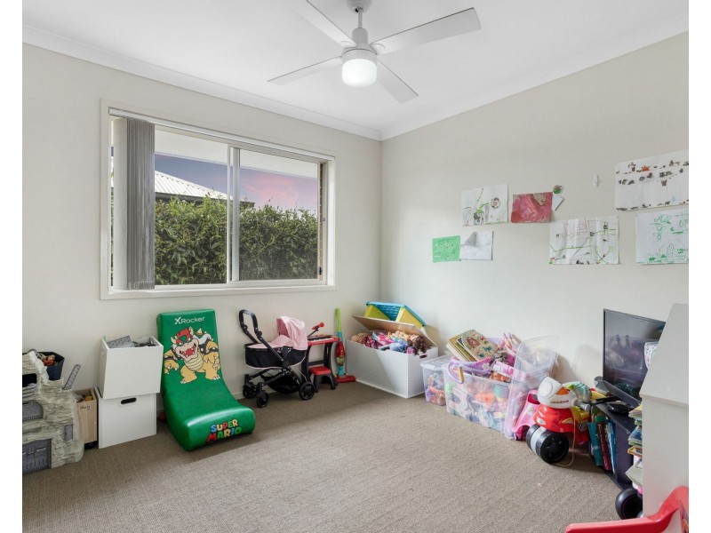 13 Riverstone Street, Ningi QLD 4511