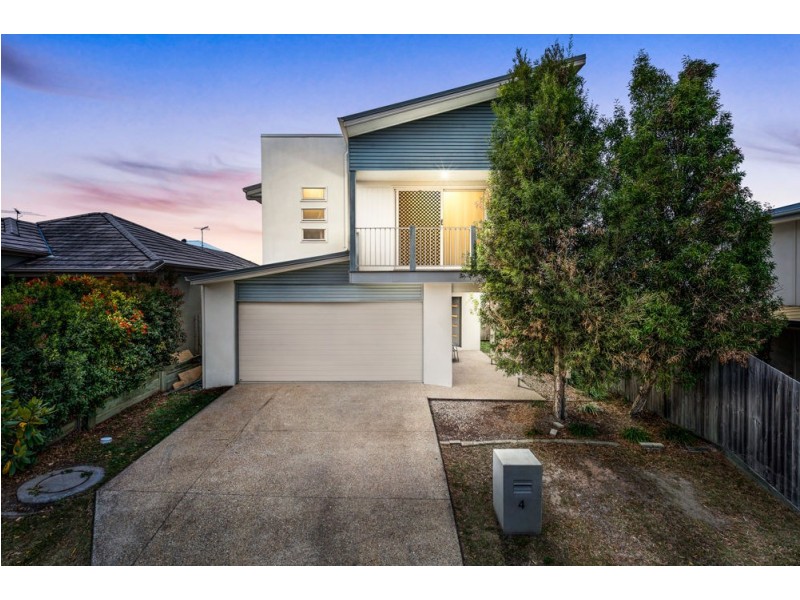 4 Riviera Crescent, North Lakes QLD 4509