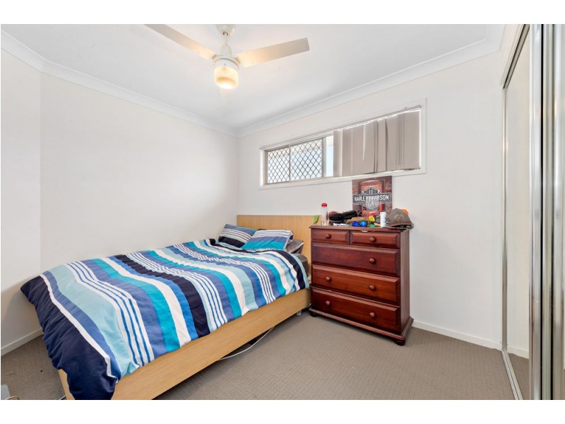 4 Riviera Crescent, North Lakes QLD 4509
