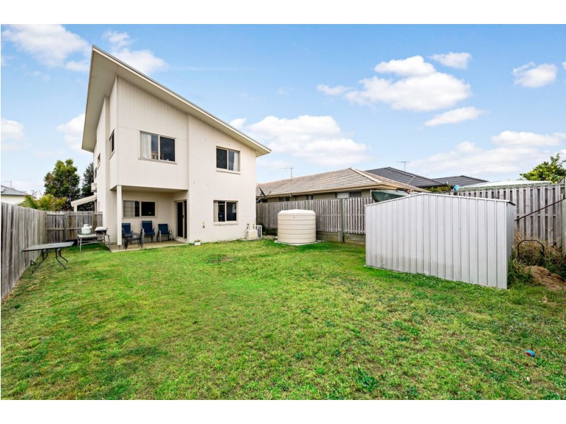 4 Riviera Crescent, North Lakes QLD 4509