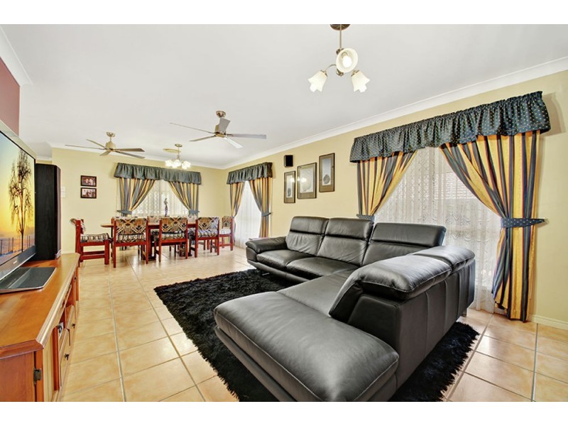 6 Karaman Court, Dakabin QLD 4503