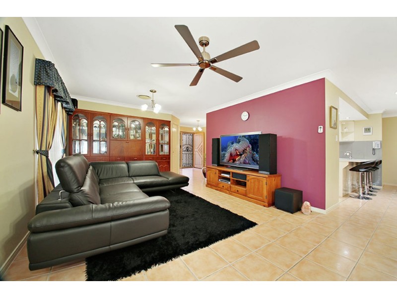 6 Karaman Court, Dakabin QLD 4503