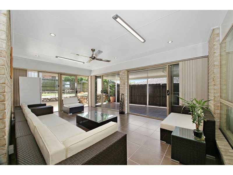 6 Karaman Court, Dakabin QLD 4503