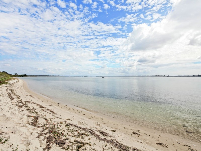 16 May Street, Bribie Island QLD 4507