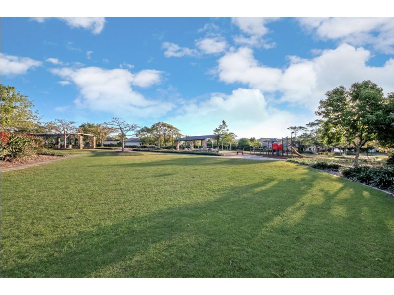 8 Elkington Circuit, North Lakes QLD 4509