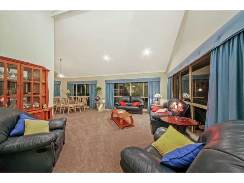 36 Hidden Valley Drive, Eatons Hill QLD 4037