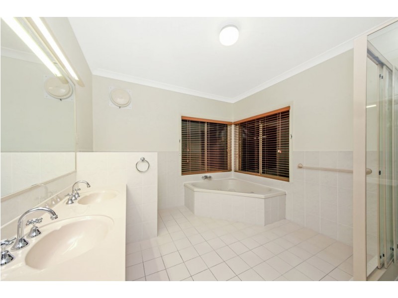 36 Hidden Valley Drive, Eatons Hill QLD 4037