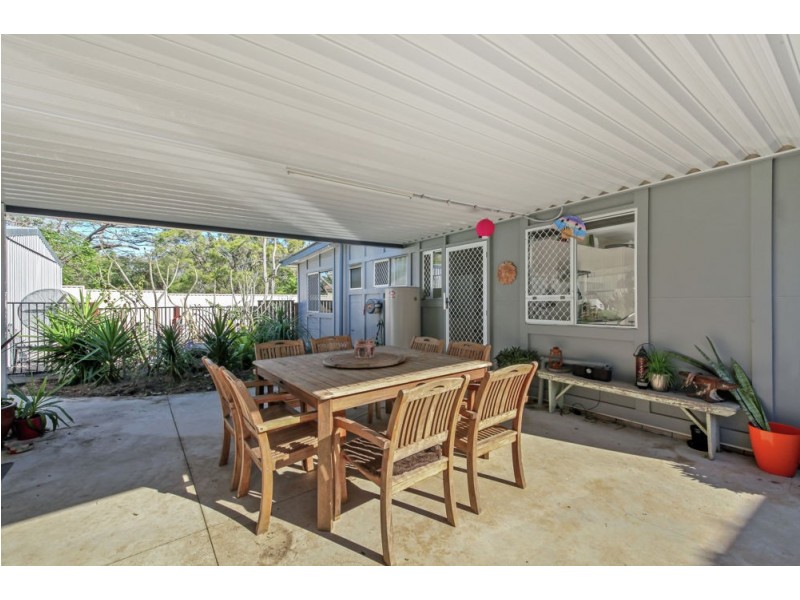 8 Warringah Grove, Petrie QLD 4502