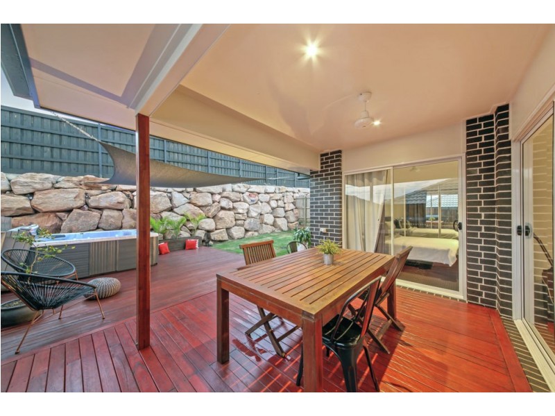 65 Mapleton Drive, North Lakes QLD 4509