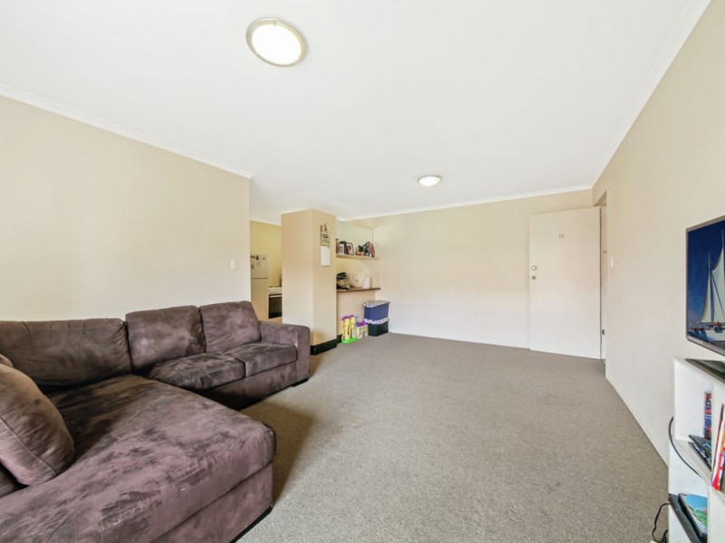 6/73-75 Lower King Street, Caboolture QLD 4510