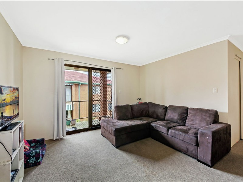 6/73-75 Lower King Street, Caboolture QLD 4510