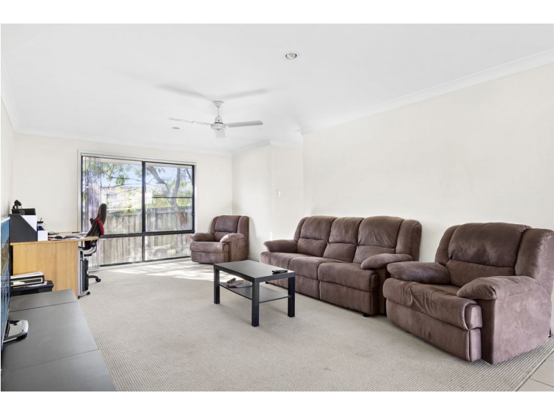 21 Wakeham Street, Kallangur QLD 4503