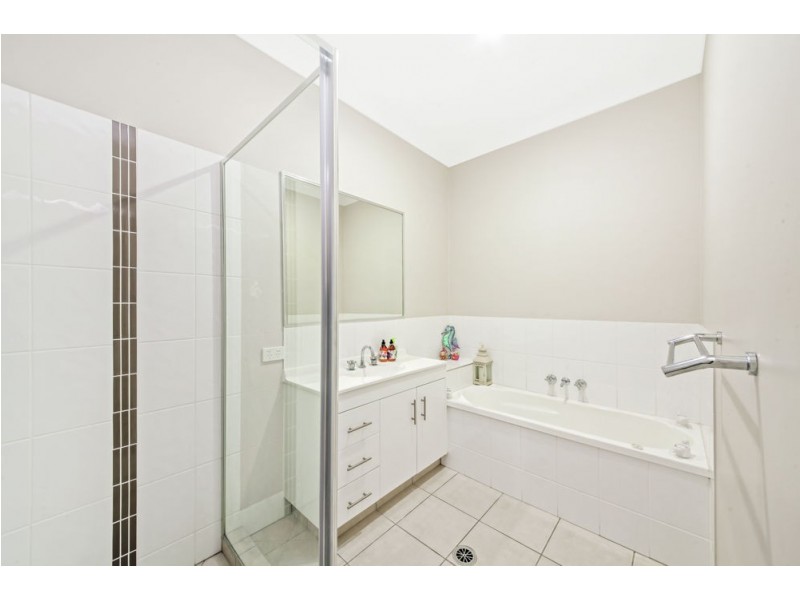 1 Wells Close, North Lakes QLD 4509