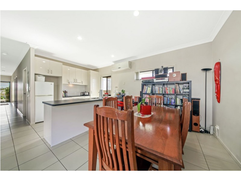 1 Wells Close, North Lakes QLD 4509