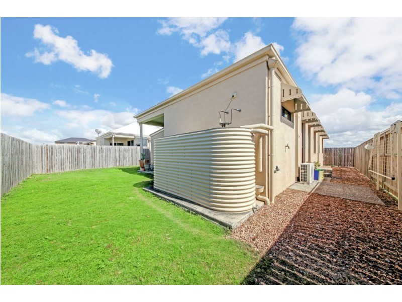 1 Wells Close, North Lakes QLD 4509