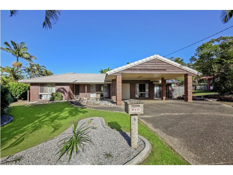 5 Oberong Court, Petrie QLD 4502