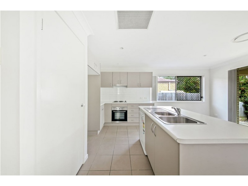 17 Adam Court, Kallangur QLD 4503