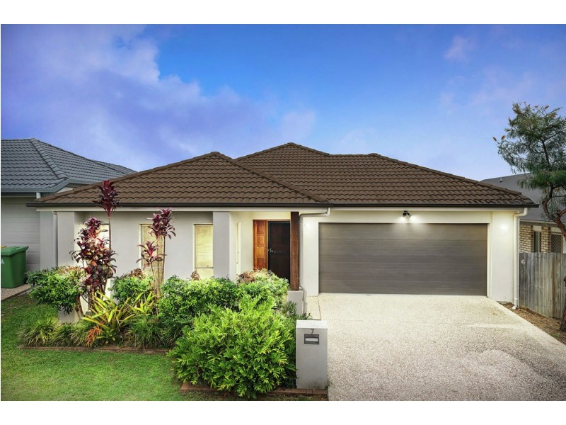 7 Glider Street, North Lakes QLD 4509