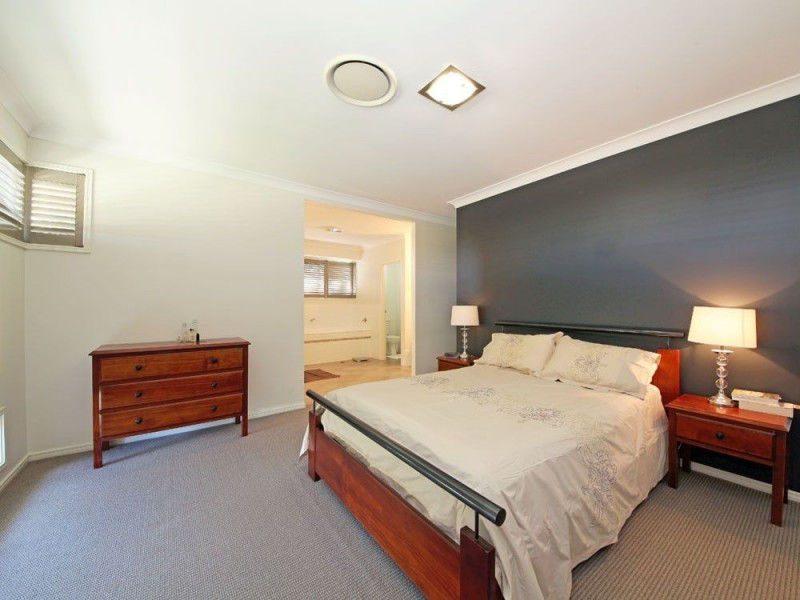 24 Forrestal Circuit, North Lakes QLD 4509