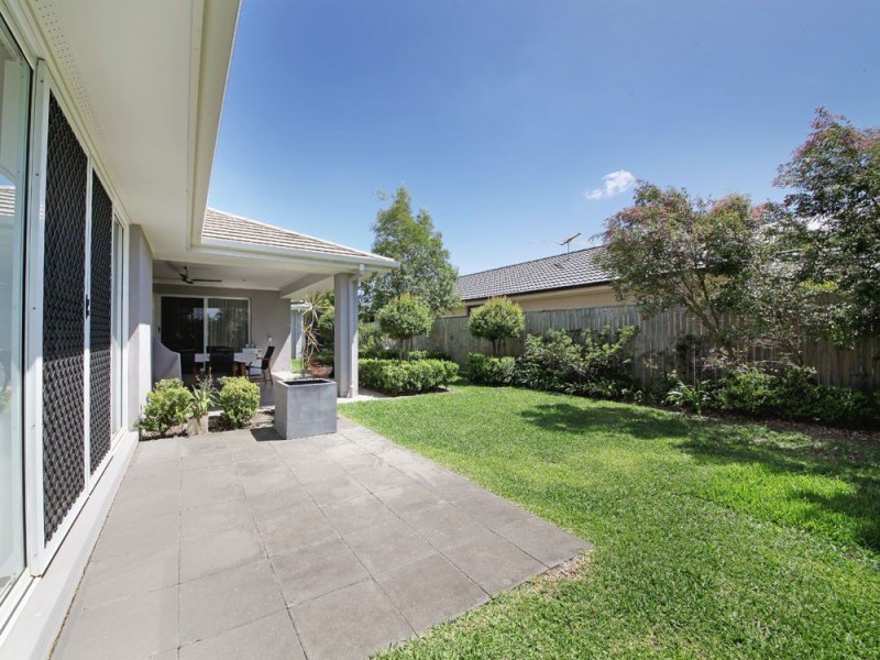 24 Forrestal Circuit, North Lakes QLD 4509