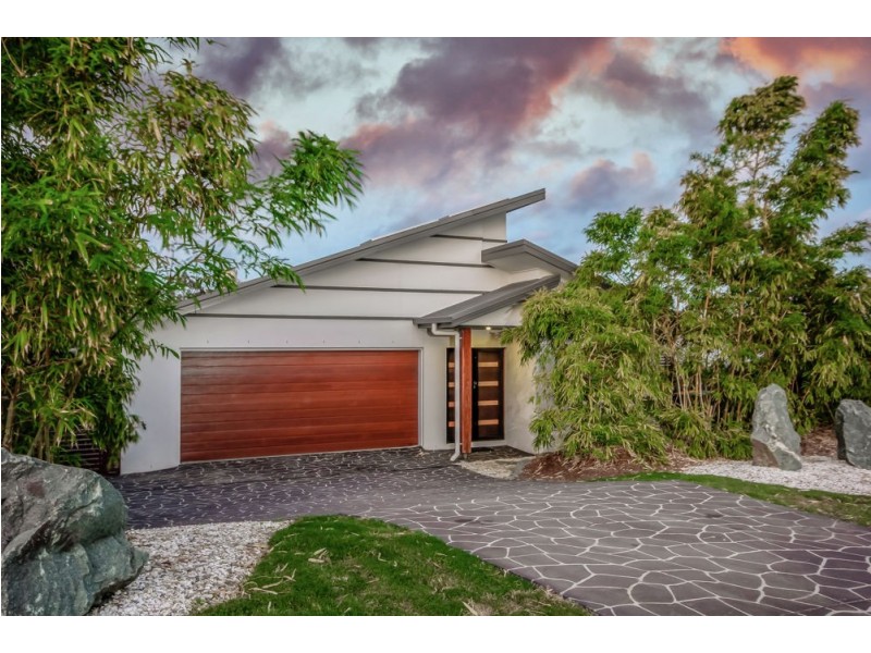 16 Webster Court, Petrie QLD 4502