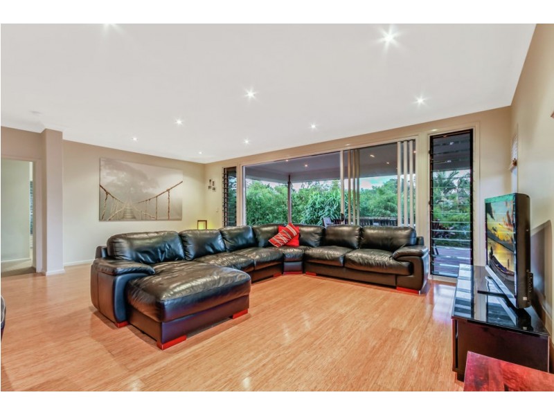 16 Webster Court, Petrie QLD 4502