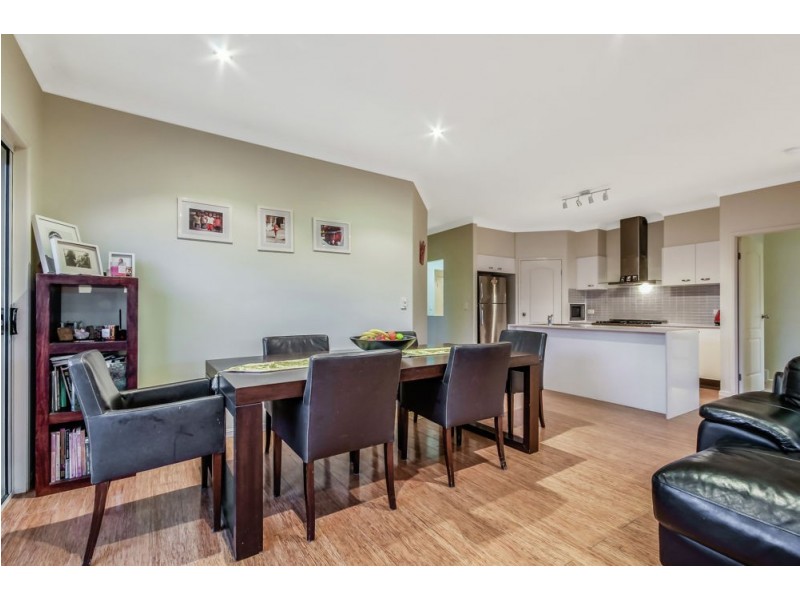 16 Webster Court, Petrie QLD 4502