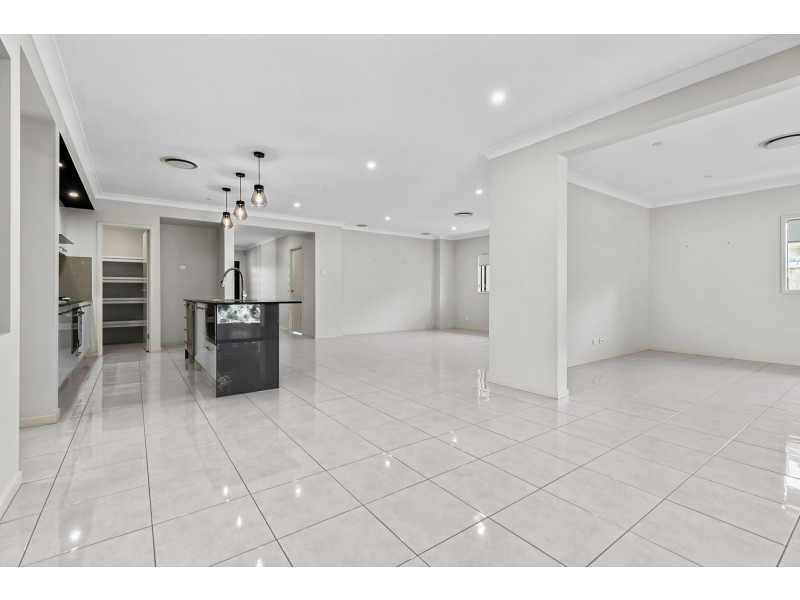 28 Waterway crescent, Murrumba Downs QLD 4503