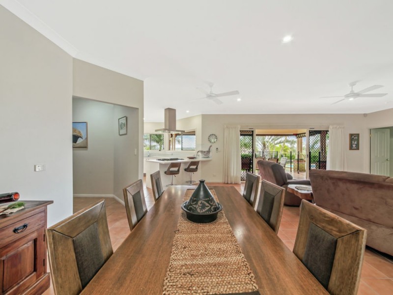 2 Lough Court, Murrumba Downs QLD 4503