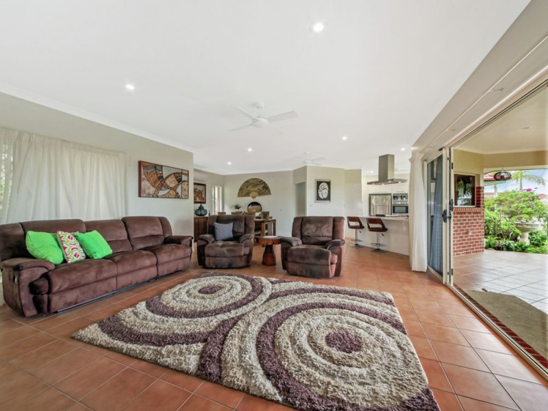 2 Lough Court, Murrumba Downs QLD 4503