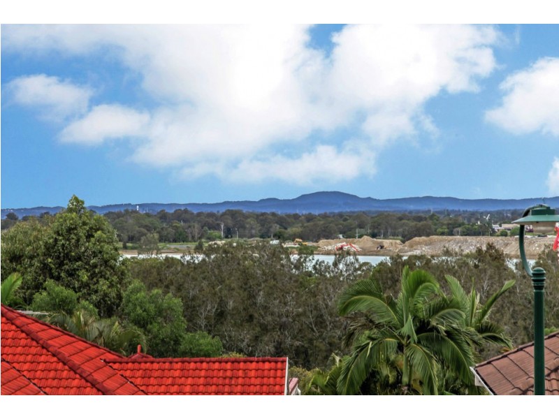 2 Lough Court, Murrumba Downs QLD 4503