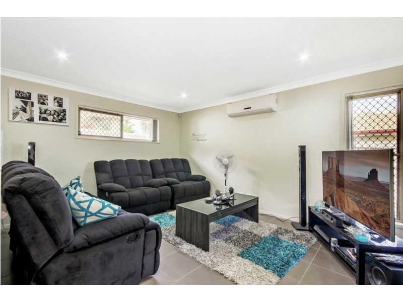 8 Capital Street, North Lakes QLD 4509