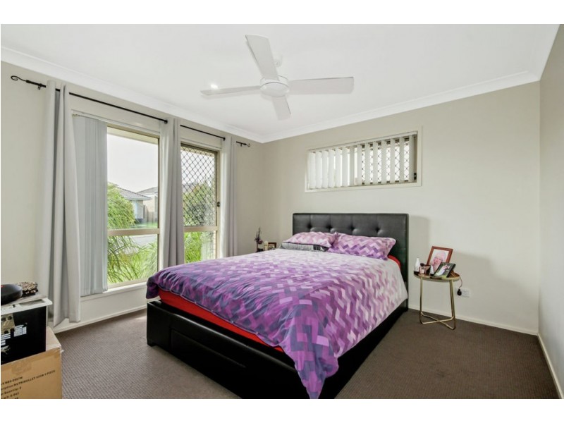 8 Capital Street, North Lakes QLD 4509