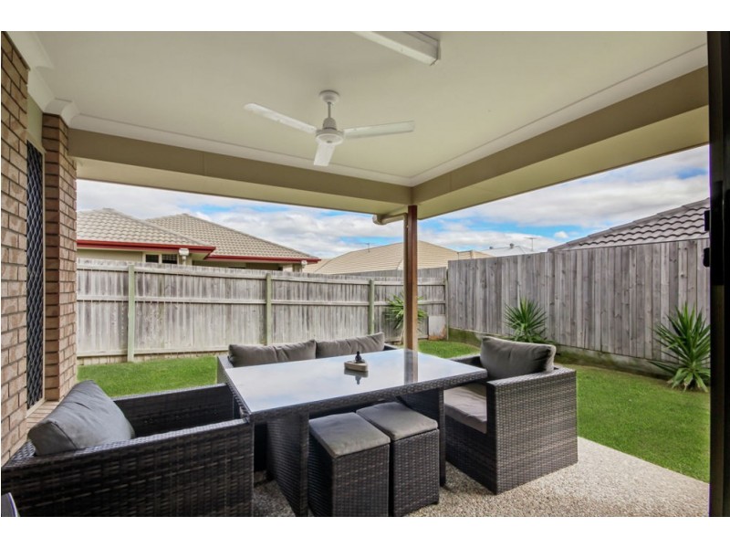 8 Capital Street, North Lakes QLD 4509