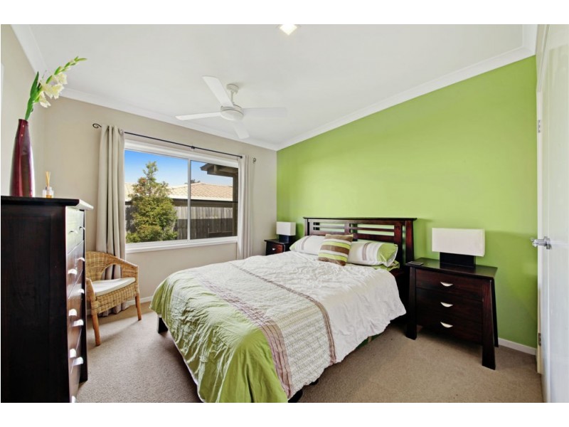 27 Stirling Esplanade, Griffin QLD 4503