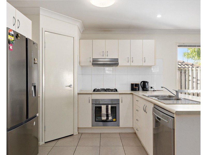 2 Petronas Street, North Lakes QLD 4509